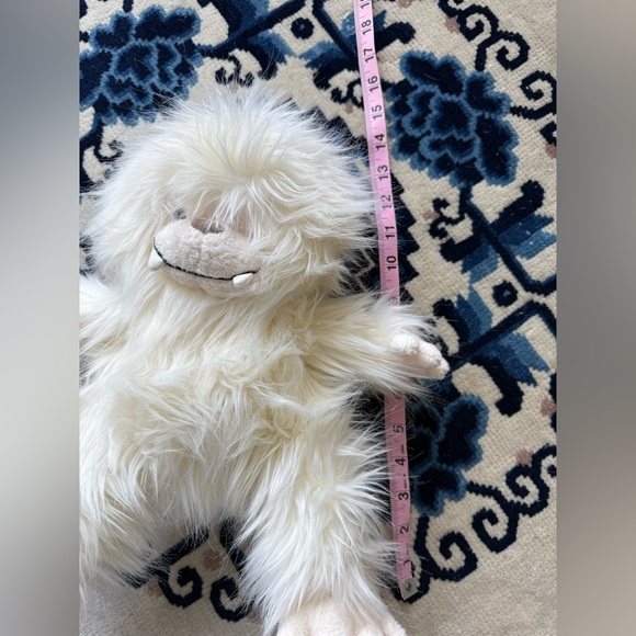 🚨RARE🚨NWT!! Jellycat YANI THE YETI - Picture 6 of 8